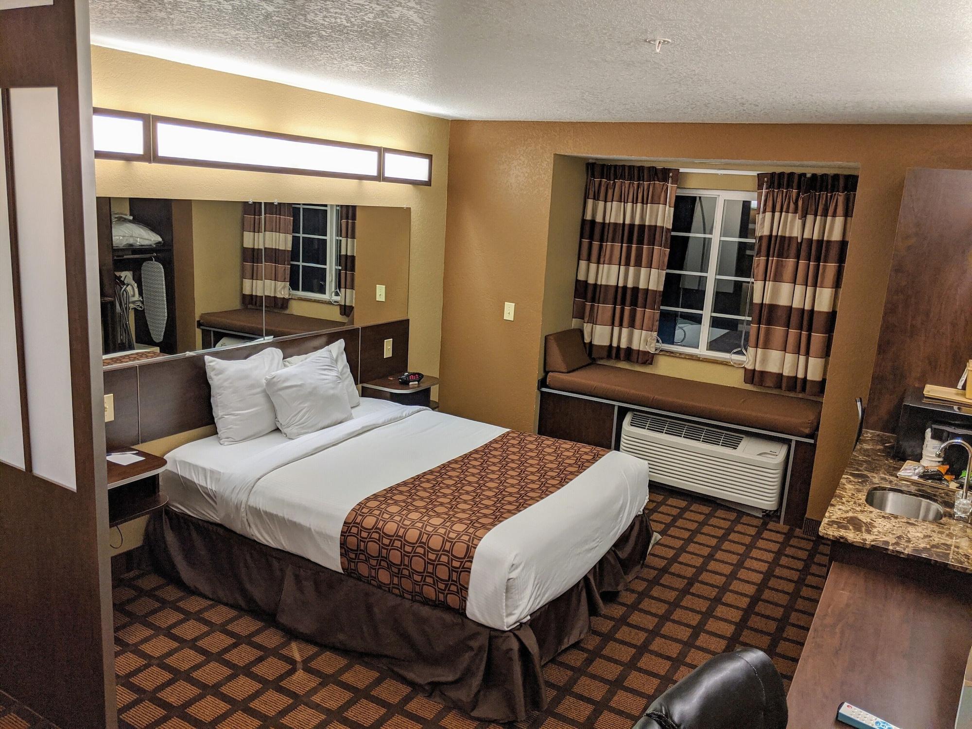 Microtel Inn And Suites Montgomery Eksteriør bilde