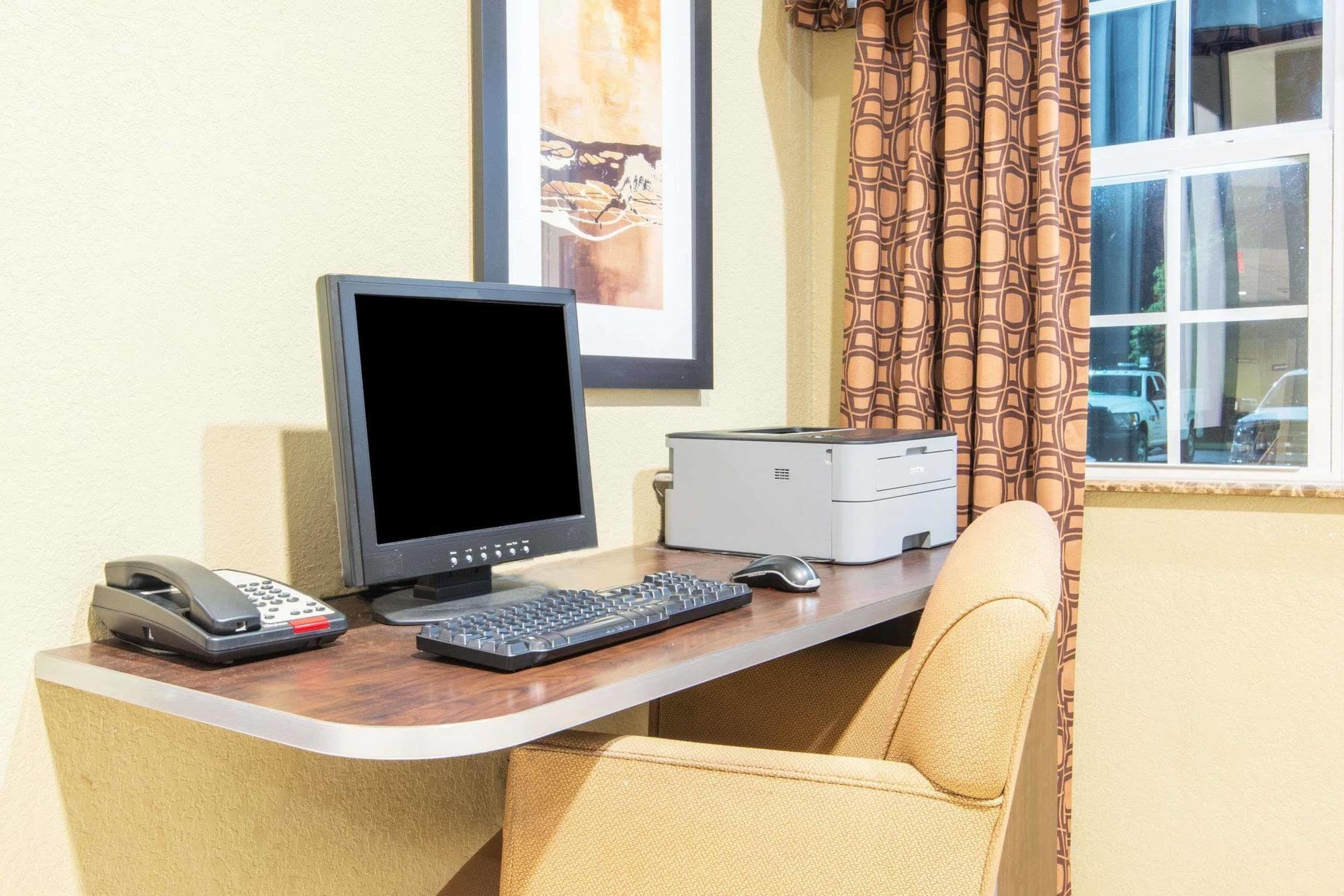 Microtel Inn And Suites Montgomery Eksteriør bilde